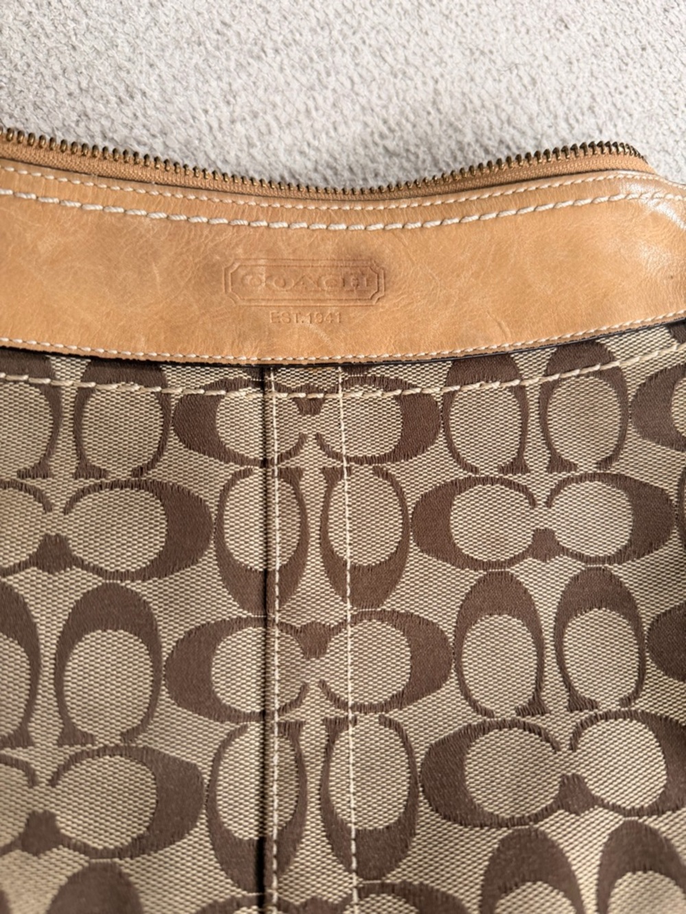 Coach Signature Hobo Shoulder Bag H0685-10402 Brown Tan Canvas Leather Trim - Picture 2 of 10